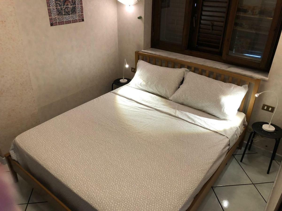 Adele'S Apartment - Mulinia Residence 아치레알레 외부 사진